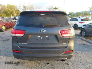 2018 Kia Sorento LX with VIN 5XYPG4A38JG400913, listed as a IAAI auction lot 41552120 with 94,637 mi miles. Bid and sale history available at carsss.com. Image 17.