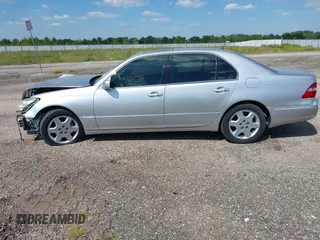 2005 Lexus LS 430 with VIN JTHBN36F955001986, listed as a IAAI auction lot 34319638 with 102,516 mi miles. Bid and sale history available at carsss.com. Image 14.