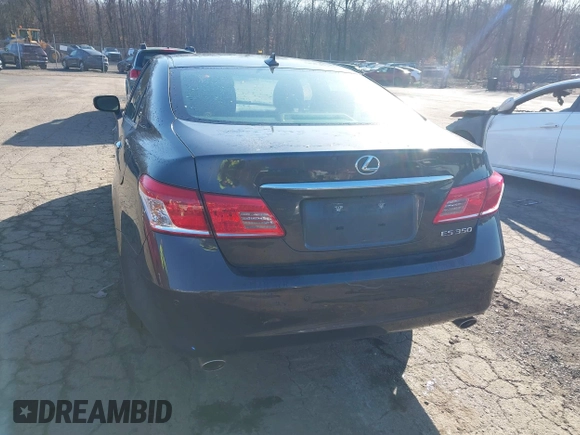 2011 Lexus ES with VIN JTHBK1EG7B2422013, listed as a IAAI auction lot 41823468 with 318,953 mi miles and . Bid and sale history available at carsss.com. Image 17.