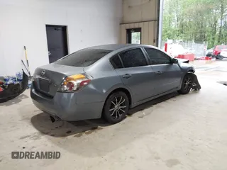 2010 Nissan Altima 2.5 S with VIN 1N4AL2AP6AN441256, listed as a IAAI auction lot 41977274 with 198,343 mi miles. Bid and sale history available at carsss.com. Image 4.
