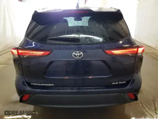 2022 Toyota Highlander XLE with VIN 5TDHZRBH8NS566380, listed as a Copart auction lot 52572785 with 109,103 mi miles and Clean Title. Bid and sale history available at carsss.com. Image 6.