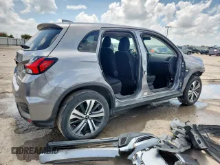 2021 Mitsubishi Outlander ES with VIN JA4APUAUXMU035131, listed as a Copart auction lot 64799845 with Not provided miles and Clean title. Bid and sale history available at DreamBid. Image 3.