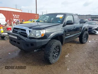 2011 Toyota Tacoma z VIN 5TFUX4EN8BX002159, wystawiony jako IAAI lot #41291262 z przebiegiem 94 934 mil mil oraz . Historia ofert i sprzedaży dostępna na DreamBid. Obrazek 2.