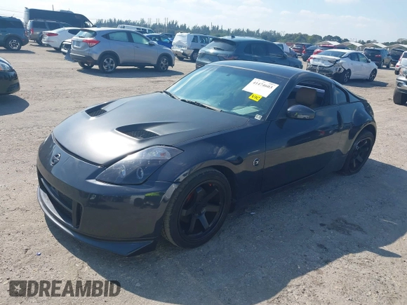 2003 Nissan 350Z Enthusiast with VIN JN1AZ34D83T107831, listed as a IAAI auction lot 41474603 with 135,137 mi miles. Bid and sale history available at carsss.com. Image 2.