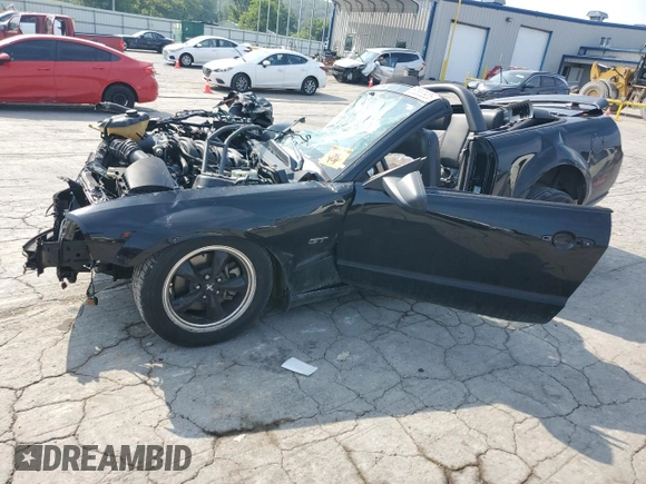 2005 Ford Mustang GT Deluxe с VIN 1ZVHT85H455219333, выставлен на аукционе Copart как лот 60652925 с пробегом Не указан миль и Списание • Salvage title. История ставок и продаж доступна на DreamBid. Изображение 1.