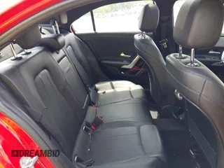 2019 Mercedes-Benz A 220 z VIN WDD3G4EB5KW022155, wystawiony jako IAAI lot #42132650 z przebiegiem 83 511 mil mil oraz . Historia ofert i sprzedaży dostępna na DreamBid. Obrazek 8.