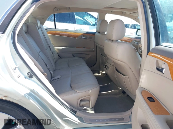 2007 Toyota Avalon XL with VIN 4T1BK36B07U239298, listed as a IAAI auction lot 42046413 with 221,018 mi miles. Bid and sale history available at carsss.com. Image 8.