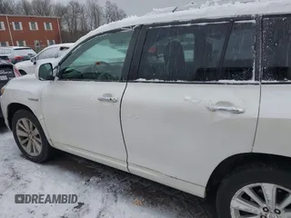 2009 Toyota Highlander Hybrid with VIN JTEEW41A992037404, listed as a IAAI auction lot 41434265 with 197,608 mi miles. Bid and sale history available at carsss.com. Image 14.
