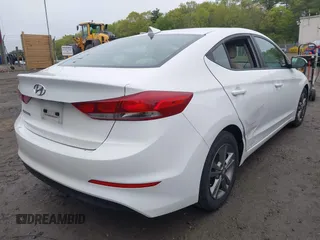 2017 Hyundai Elantra Limited z VIN 5NPD84LF8HH117065, wystawiony jako IAAI lot #42160413 z przebiegiem 107 525 mil mil oraz . Historia ofert i sprzedaży dostępna na DreamBid. Obrazek 4.