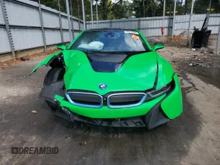 2015 BMW i8 with VIN WBY2Z2C50FV392974, listed as a Copart auction lot 72072684 with 116,474 mi miles and Salvage Title. Bid and sale history available at carsss.com. Image 5.