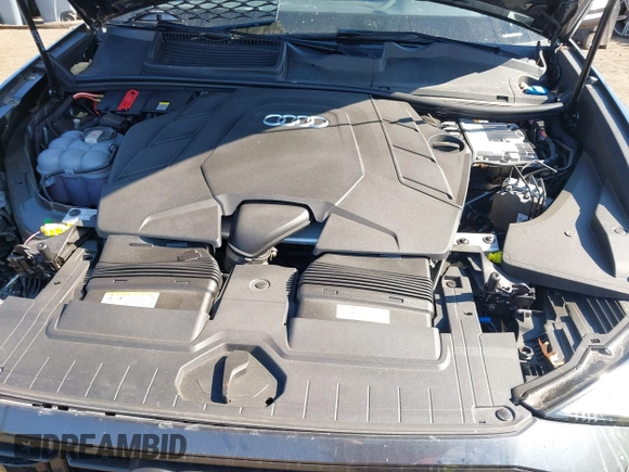 2021 Audi Q8 Premium Plus with VIN WA1EVAF16MD026866, listed as a IAAI auction lot 41555574 with 34,270 mi miles and . Bid and sale history available at DreamBid. Image 10.