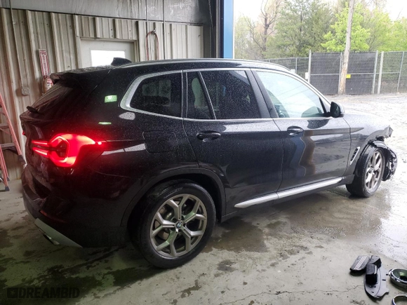 2024 BMW X3 xDrive30i with VIN 5UX53DP07R9V03817, listed as a Copart auction lot 52705435 with 31,438 mi miles and Clean Title. Bid and sale history available at carsss.com. Image 3.