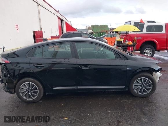 2020 Hyundai Ioniq SE with VIN KMHC75LJ3LU071938, listed as a IAAI auction lot 41785298 with 47,165 mi miles and . Bid and sale history available at DreamBid. Image 14.