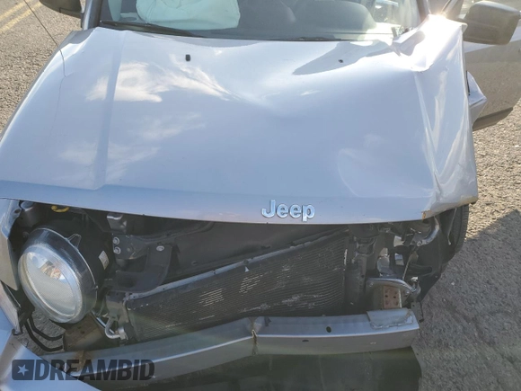 2015 Jeep Patriot High Altitude with VIN 1C4NJRFB2FD270543, listed as a Copart auction lot 53448165 with 141,048 mi miles and Salvage Title. Bid and sale history available at carsss.com. Image 14.