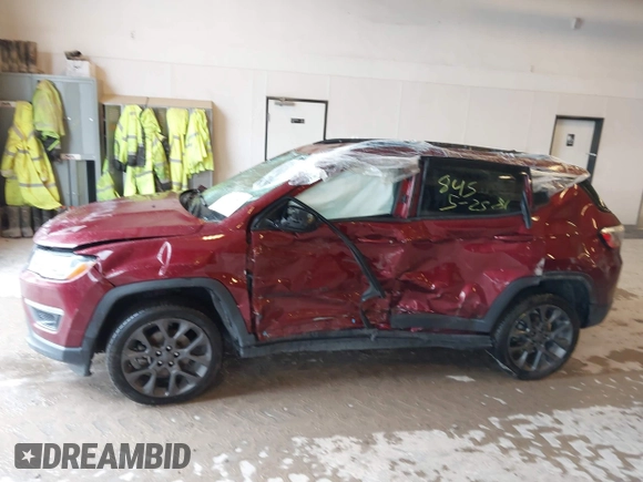 2021 Jeep Compass 80th Anniversary with VIN 3C4NJDEBXMT529078, listed as a IAAI auction lot 42322941 with Not provided miles and . Bid and sale history available at DreamBid. Image 6.