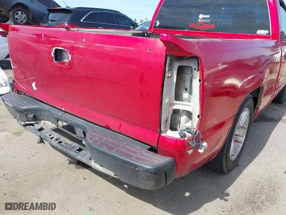 2006 Chevrolet Silverado 1500 Work Truck with VIN 3GCEC14X26G237412, listed as a IAAI auction lot 41851243 with 254,857 mi miles. Bid and sale history available at carsss.com. Image 17.