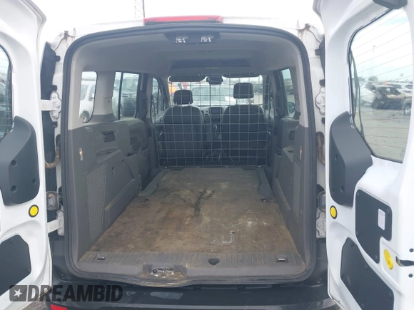 2019 Ford Transit Connect XL z VIN NM0GS9E20K1407608, wystawiony jako IAAI lot #42177594 z przebiegiem 55 951 mil mil oraz . Historia ofert i sprzedaży dostępna na DreamBid. Obrazek 18.