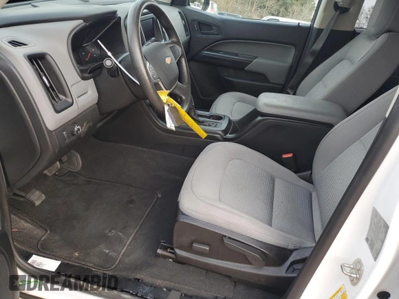 2020 Chevrolet Colorado 2WD Work Truck z VIN 1GCGSBEN5L1183967, wystawiony jako Copart lot #45101765 z przebiegiem 56 828 mil mil oraz Szkoda całkowita • Salvage title. Historia ofert i sprzedaży dostępna na DreamBid. Obrazek 7.