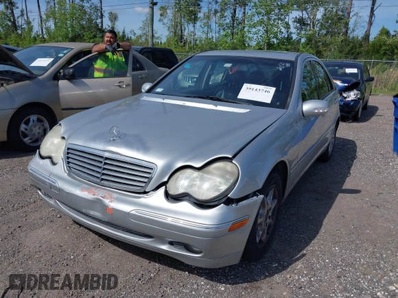 2001 Mercedes-Benz C 230/260/280/320 with VIN WDBRF61J21F090703, listed as a IAAI auction lot 39143746 with 123,812 mi miles and . Bid and sale history available at DreamBid. Image 2.