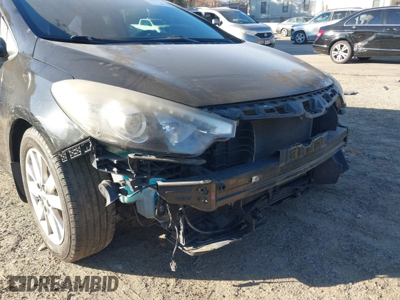2016 Kia Forte EX with VIN KNAFX6A80G5597822, listed as a IAAI auction lot 41630981 with 128,560 mi miles and . Bid and sale history available at DreamBid. Image 6.