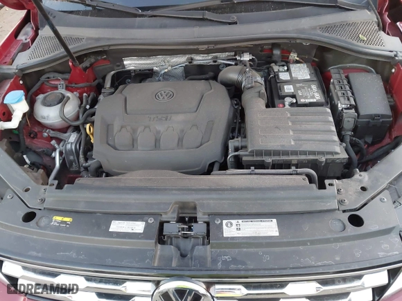 2018 Volkswagen Tiguan S with VIN 3VV1B7AX9JM068218, listed as a IAAI auction lot 41297391 with 41,143 mi miles. Bid and sale history available at carsss.com. Image 10.