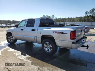 2007 Dodge Dakota SLT with VIN 1D7HW48K17S256649, listed as a Copart auction lot 45737475 with 138,835 mi miles and Salvage Title. Bid and sale history available at carsss.com. Image 2.