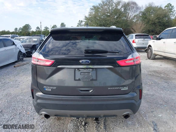 2019 Ford Edge Titanium with VIN 2FMPK3K92KBB37704, listed as a IAAI auction lot 41582488 with 132,036 mi miles. Bid and sale history available at carsss.com. Image 16.