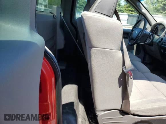 2005 Ford F-150 XL with VIN 1FTRF12255KC49318, listed as a Copart auction lot 62520105 with 118,268 mi miles and Clean title. Bid and sale history available at DreamBid. Image 10.