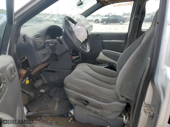 2005 Dodge Caravan SE with VIN 1D4GP25R65B127749, listed as a Copart auction lot 68099104 with 0 mi miles and Salvage Title. Bid and sale history available at carsss.com. Image 7.
