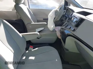 2012 Toyota Sienna with VIN 5TDZK3DC7CS270240, listed as a IAAI auction lot 40539452 with 92,738 mi miles. Bid and sale history available at carsss.com. Image 5.