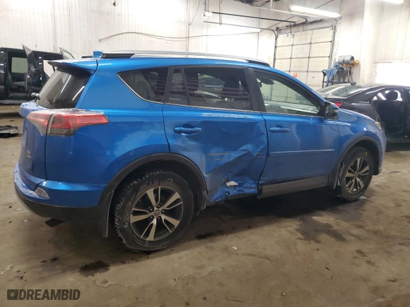 2018 Toyota RAV4 XLE with VIN JTMRFREV7JJ204188, listed as a Copart auction lot 43458905 with 93,102 mi miles and Salvage Title. Bid and sale history available at carsss.com. Image 3.