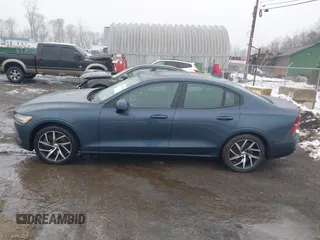 2019 Volvo S60 Momentum with VIN 7JRA22TK1KG014749, listed as a IAAI auction lot 41538244 with 68,224 mi miles. Bid and sale history available at carsss.com. Image 14.