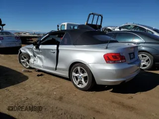 2013 BMW 1 Series 128i z VIN WBAUL7C50DVU09520, wystawiony jako Copart lot #76056144 z przebiegiem Nie podano mil oraz Szkoda całkowita • Salvage title. Historia ofert i sprzedaży dostępna na DreamBid. Obrazek 2.
