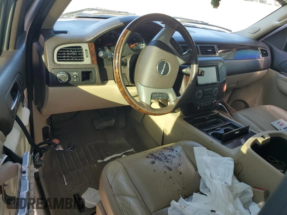 2011 GMC Sierra 1500 Denali z VIN 3GTP2XE26BG222472, wystawiony jako Copart lot #42186215 z przebiegiem Nie podano mil oraz Nie do naprawy • Non repairable. Historia ofert i sprzedaży dostępna na DreamBid. Obrazek 8.