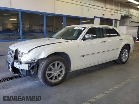 2008 Chrysler 300 C with VIN 2C3LK63H68H132543, listed as a Copart auction lot 78015214 with 133,488 mi miles and Salvage Title. Bid and sale history available at carsss.com. Image 1.