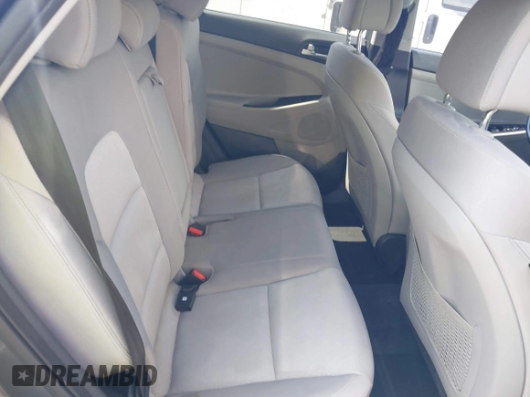 2016 Hyundai Tucson Limited with VIN KM8J33A29GU249098, listed as a IAAI auction lot 40066198 with 92,627 mi miles. Bid and sale history available at carsss.com. Image 8.