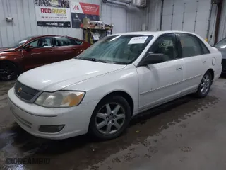 2002 Toyota Avalon XL with VIN 4T1BF28B42U239177, listed as a IAAI auction lot 41652924 with 1 mi miles. Bid and sale history available at carsss.com. Image 2.