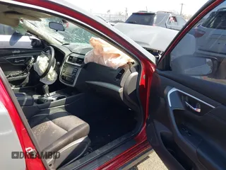 2017 Nissan Altima S z VIN 1N4AL3AP5HC234322, wystawiony jako IAAI lot #41947565 z przebiegiem 174 659 mil mil oraz . Historia ofert i sprzedaży dostępna na DreamBid. Obrazek 5.