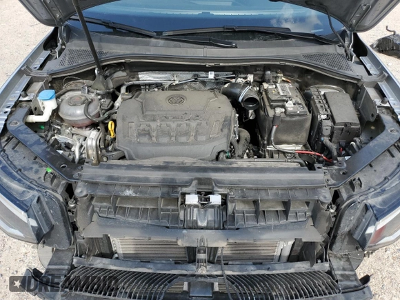 2022 Volkswagen Tiguan SE R-Line Black with VIN 3VVCB7AX6NM140264, listed as a Copart auction lot 55124815 with 28,340 mi miles and Salvage title. Bid and sale history available at DreamBid. Image 12.