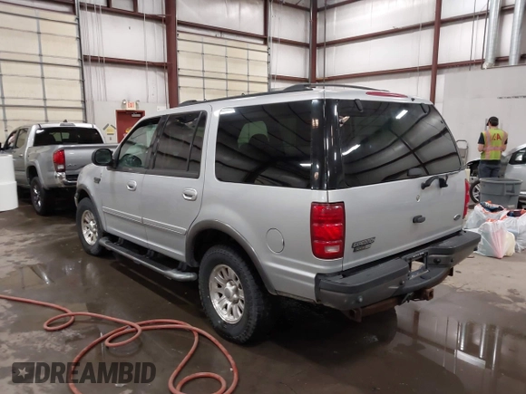 2000 Ford Expedition Special Service z VIN 1FMFU16L2YLC02530, wystawiony jako IAAI lot #42238010 z przebiegiem Nie podano mil oraz . Historia ofert i sprzedaży dostępna na DreamBid. Obrazek 3.