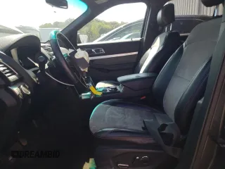 2017 Ford Explorer XLT с VIN 1FM5K8D81HGB18636, выставлен на аукционе Copart как лот 70666574 с пробегом 185 706 миль миль и На запчасти • Non repairable. История ставок и продаж доступна на DreamBid. Изображение 7.