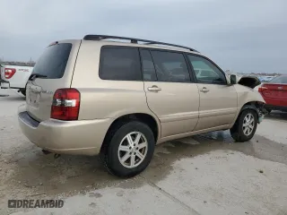 2004 Toyota Highlander with VIN JTEDP21A140024017, listed as a Copart auction lot 48247795 with 120,587 mi miles and Salvage Title. Bid and sale history available at carsss.com. Image 3.