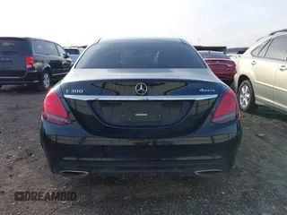 2019 Mercedes-Benz C 300 with VIN 55SWF8EB7KU300557, listed as a IAAI auction lot 41405666 with 72,238 mi miles and . Bid and sale history available at carsss.com. Image 16.