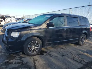 2017 Dodge Grand Caravan SXT with VIN 2C4RDGCGXHR630283, listed as a Copart auction lot 52793665 with 157,673 mi miles and Salvage Title. Bid and sale history available at DreamBid. Image 1.