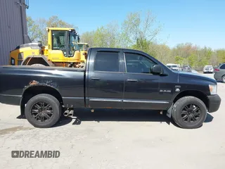 2008 Dodge 1500 SLT with VIN 1D7HU18288J129943, listed as a IAAI auction lot 42137458 with 205,198 mi miles. Bid and sale history available at carsss.com. Image 13.