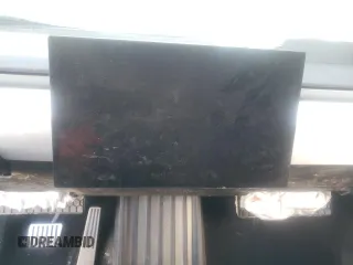 2024 Tesla Cybertruck z VIN 7G2CEHED0RA013090, wystawiony jako Copart lot #61693744 z przebiegiem Nie podano mil oraz Szkoda całkowita • Salvage title. Historia ofert i sprzedaży dostępna na DreamBid. Obrazek 9.