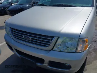 2005 Ford Explorer XLT z VIN 1FMZU63E85ZA68244, wystawiony jako IAAI lot #42397955 z przebiegiem 120 745 mil mil oraz . Historia ofert i sprzedaży dostępna na DreamBid. Obrazek 6.