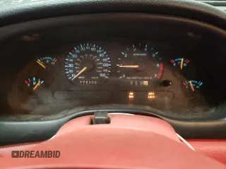 1994 Ford Mustang z VIN 1FALP45T4RF149529, wystawiony jako Copart lot #42222295 z przebiegiem 179 309 mil mil oraz Szkoda całkowita • Salvage title. Historia ofert i sprzedaży dostępna na DreamBid. Obrazek 9.
