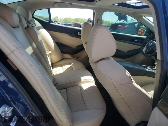 2018 Nissan Maxima Platinum with VIN 1N4AA6AP8JC382929, listed as a Copart auction lot 51987855 with 25,897 mi miles and Salvage Title. Bid and sale history available at DreamBid. Image 10.