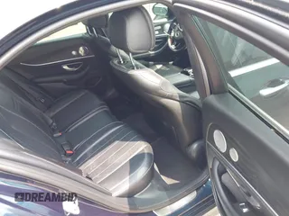 2017 Mercedes-Benz E 300 Luxury с VIN WDDZF4KB2HA012027, выставлен на аукционе IAAI как лот 42490873 с пробегом 95 361 миль миль и . История ставок и продаж доступна на DreamBid. Изображение 8.